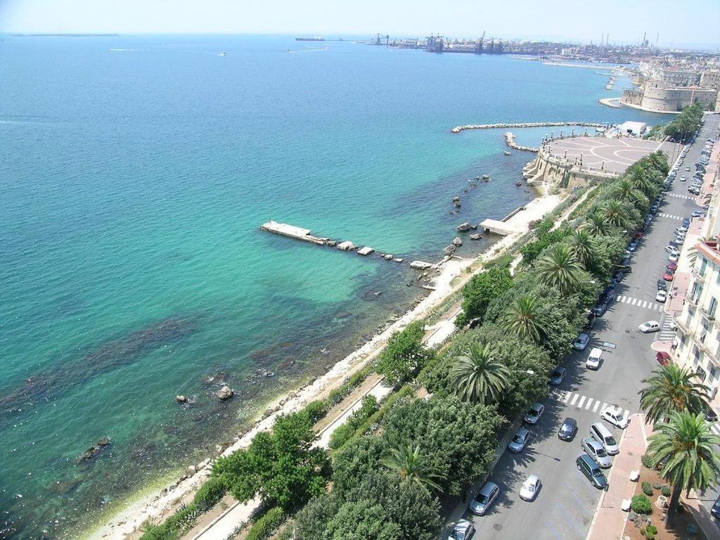 Suite Al Mare Taranto Eksteriør billede